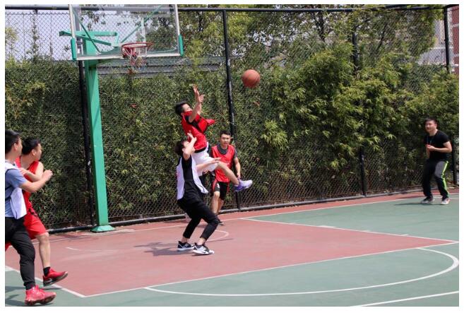 全員健身，這家公司籃球高手多達30個？